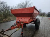 Rozsiewacz wapna bredal 6 ton