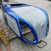 Maska pokrywa silnika ciagnik New Holland 8.435
