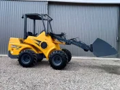 Ładowarka przegubowa EUROTRAC T11 - KUBOTA - 2023 -popokazowa jak nowa