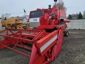 Kombajn zboźowy Massey Ferguson 307.330.23