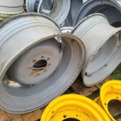 Felgi 14x30 nowe GKN FAD do CASE NH