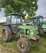 John Deere 2140 mechaniczny traktor