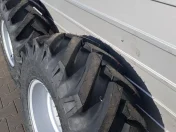 Komplet 2 szt koło balonowe BKT jodełka 11.5/80x15.3 Ursus C385 Zetor