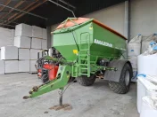 Rozsiewacz wapna nawozu Amazone ZG B 8200