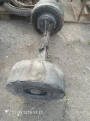 Oś z kolami wywrotka