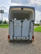Przyczepa do przewozu koni Brenderup Prestige Exclusive