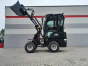 Ładowarka przegubowa WOLF MINI 750 [Silnik PERKINS] z kabiną 2025
