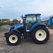 New Holland T4.95 .3600MTG 2015ROK SALON POLSKA T5.95