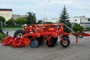 Brona talerzowa TOPDISC hydraulicznie składana BATYRA Maszyny Rolnicze