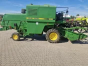 Kombajn zbożowy John Deere 1032