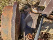 Fiat F 130 przednia oś napęd zwrotnica