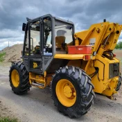 Ładowarka teleskopowa JCB 525-67 z łyżką