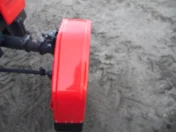 Części karoseryjne do ciągnika.