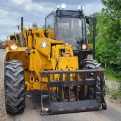 Ładowarka teleskopowa JCB 525-67 z łyżką