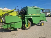 Kombajn zbożowy John Deere 1032