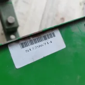 Zaczep belka dolna John Deere seria 5