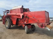 Kombajn International ihc 431 sprowadzony 3.20 kosa wózek sieczkarnia