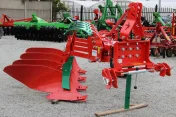 Pług jednobelkowy zagonowy resor Agro-Masz pługi resorowe