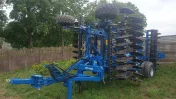 Brona talerzowa półzawieszana Landstal BTH 450
