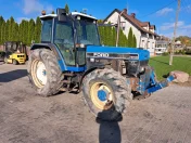 Ciągnik Ford 7840