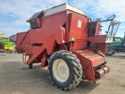 Kombajn International ihc 431 sprowadzony 3.20 kosa wózek sieczkarnia
