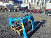 Świder ziemny z posuwem hydraulicznym