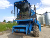 Kombajn zbożowy Bizon Z0 58 New Holland