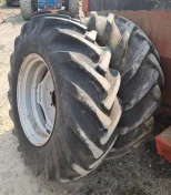 Opony koła 14.9/13 -26 do kombajnu massey ferguson
