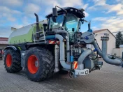 Ciągnik rolniczy Claas Xerion 3800 Saddle Trac do gnojowicy