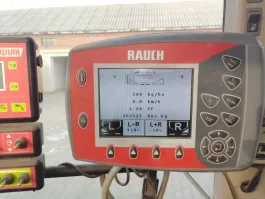 Rozsiewacz kuhn rauch z komputerem