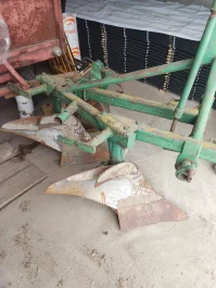 Sprzedam pług 5 skibowy i 2 skibowy Unia Grudziądz