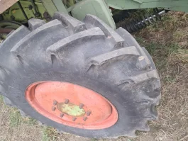 Kolo opona 14.9-26 prawie nowe claas consul Mercator