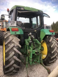 Ciągnik rolniczy John Deere 6300