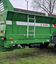 Rozrzutnik obornika SIPMA RO800 TAJFUN 8t do wapna kompostu 10 12t