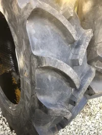 Opona rolnicza 340/85R28 (13.6R28)