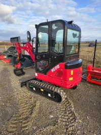 minikoparka hornet HE20 koparka gąsienice