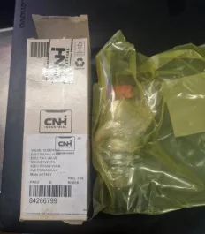 Elektrozawór Hew holland czerwony / zielony