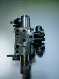 Sekcja hydrauliki Mita 1 zv+atp 554.15932 + atp 5541.5934 Zetor