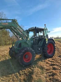 Fendt 412 z ładowaczem tuz wom tuz nawigacja