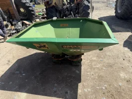 Rozsiewacz nawozu 600l wałek w komplecie