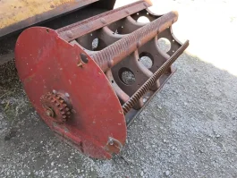 Młocarnia Massey Ferguson 186,206 jak nowa