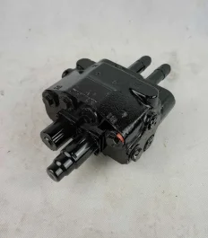 Rozdzielacz hydrauliczny do ładowacza SDM122/2