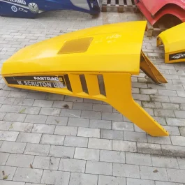 Maska pkrywa silnika JCB fastrac 4000