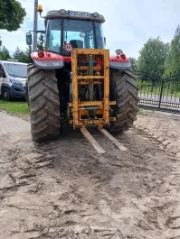 Maszt widlaka do ciągnika