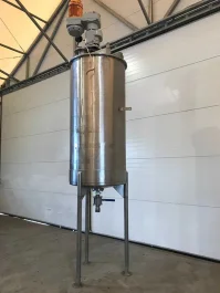 Zbiornik nierdzewny 2m3-2000l-silos,kadź,mieszadło,silnik z reduktorem