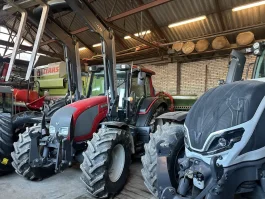 VALTRA N82 przebieg 1000 mtg Tur QUICKE i przednim TUZ