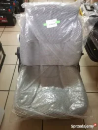 Siedzenie pneumatyczne 12V RM62 210N