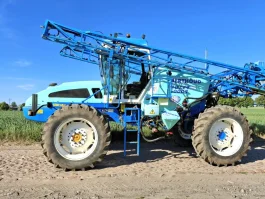 Opryskiwacz samojezdny Berthoud Boxer II 3000l 24/21m Iveco Jaskółki