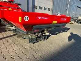 Rozsiewacz Nawozów Woprol Akpil Junior II 600kg Hydraulika, Oświetlen