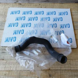 Przewod sztywny wody Valtra ACW389482a
